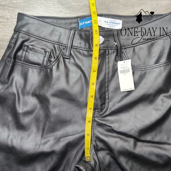 Old Navy High Rise OG Straight Faux Leather Pants Size 2 - Picture 4 of 6